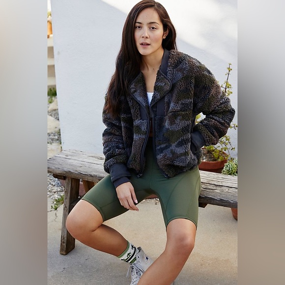 Free People FP Movement Camo Everest Fleece Jacket M - Picture 2 of 4